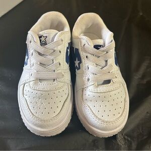 Toddler shoes size 6